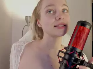 Lisa-Babe's Live Sex Cam Show