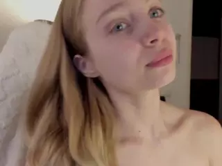 Lisa-Babe's Live Sex Cam Show