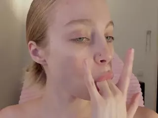 Lisa-Babe's Live Sex Cam Show