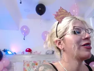 Samy Shark's Live Sex Cam Show