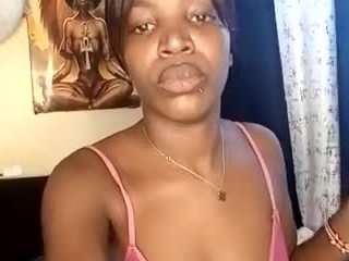 squirtydol Live Webcam on CamSoda