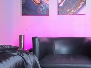 Matilda's Live Sex Cam Show