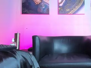Matilda's Live Sex Cam Show