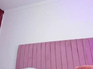 ariianna-vega Live Webcam on CamSoda