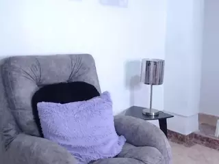 CamilaReds's Live Sex Cam Show