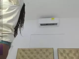 catalessa's Live Sex Cam Show
