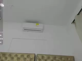 catalessa's Live Sex Cam Show