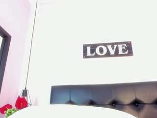 Live stream of mellanny-brown