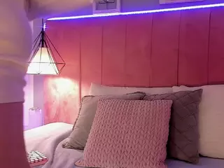 AURORA CUTE GIRL's Live Sex Cam Show
