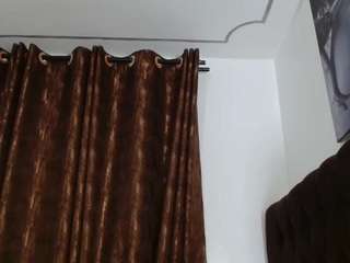 Live webcam model chocolust on Soda Cams