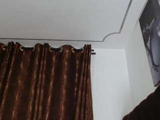 Live webcam model chocolust on Soda Cams