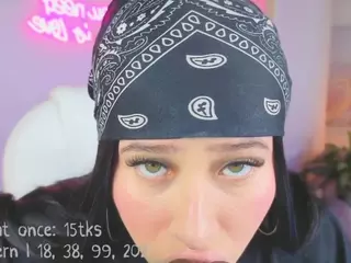 Lia Cox's Live Sex Cam Show