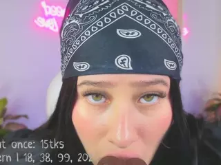 Lia Cox's Live Sex Cam Show
