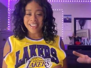 mariah-brook Live Webcam on CamSoda