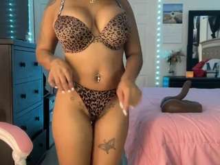 mariah-brook Live Webcam on CamSoda