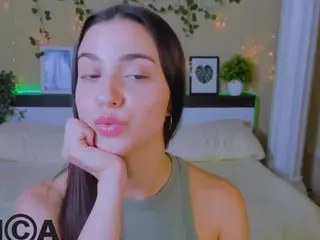queen-silvia's Live Sex Cam Show