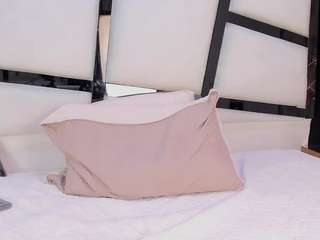 elizabethadams1 webcam