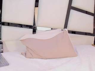 elizabethadams1 webcam