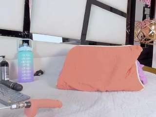 elizabethadams1 webcam