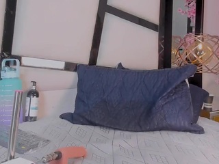 elizabethadams1 webcam