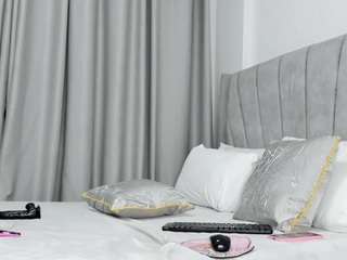 hot-mamacitah's CamSoda show and profile