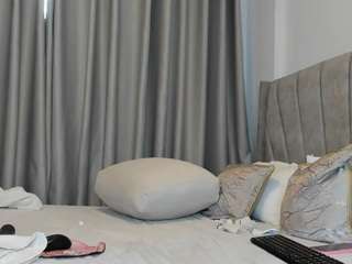 hot-mamacitah webcam