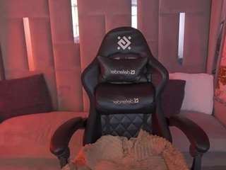 lylayeess webcam model