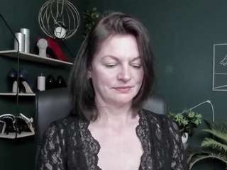 Vivian Kiss (viviankiss) Nude on Cam. Free Live Sex Chat Room - Camsoda