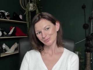 VivianKiss