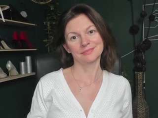 viviankiss webcam model