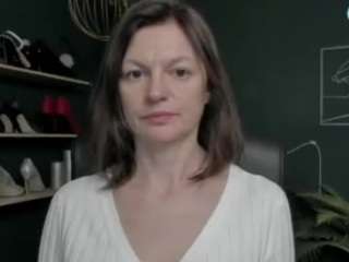 viviankiss webcam model