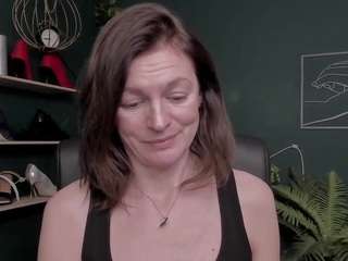 viviankiss webcam model