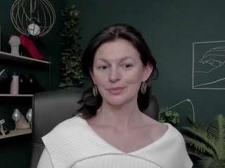 viviankiss Live Webcam on CamSoda