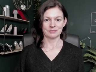 viviankiss, female webcam model,  years old, on live webcam