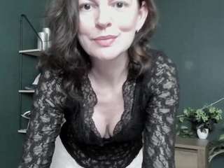 viviankiss live cam profile