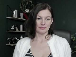 viviankiss live cam profile