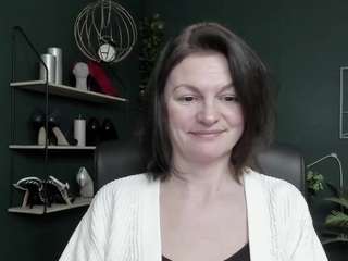 viviankiss's CamSoda show and profile