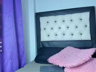 arianna-michaelson's Live Sex Cam Show