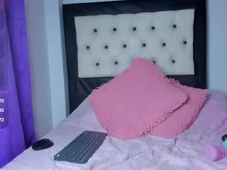 arianna-michaelson's Live Sex Cam Show