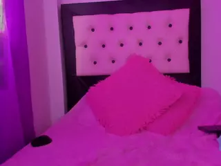 arianna-michaelson's Live Sex Cam Show