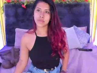 karlagonzales Live Webcam on CamSoda