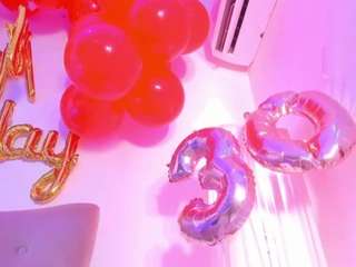 karlagonzales Live Webcam on CamSoda