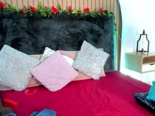 karlagonzales Live Webcam on CamSoda