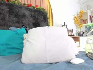 karlagonzales Live Webcam on CamSoda