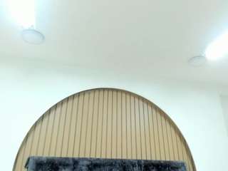 karlagonzales Live Webcam on CamSoda