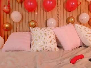 Live webcam model karlagonzales on Soda Cams