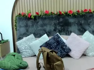 KarlaGonzales's Live Sex Cam Show