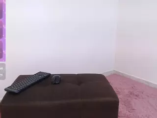 Alice Jones milf's Live Sex Cam Show
