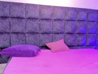 EmilyReevess's Live Sex Cam Show