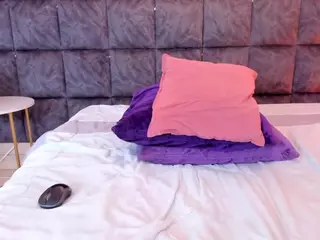 EmilyReevess's Live Sex Cam Show